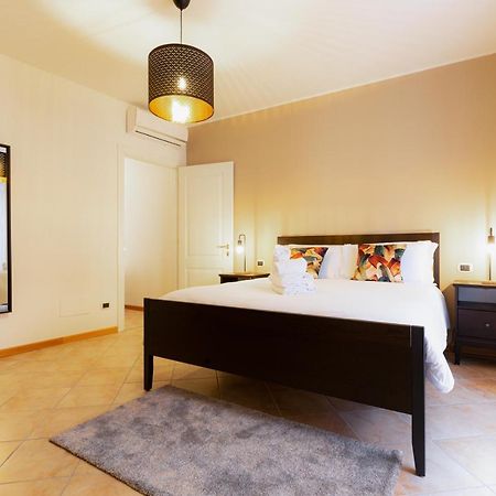 Porta Torre Como Apartment - By Relais Di Giada Buitenkant foto