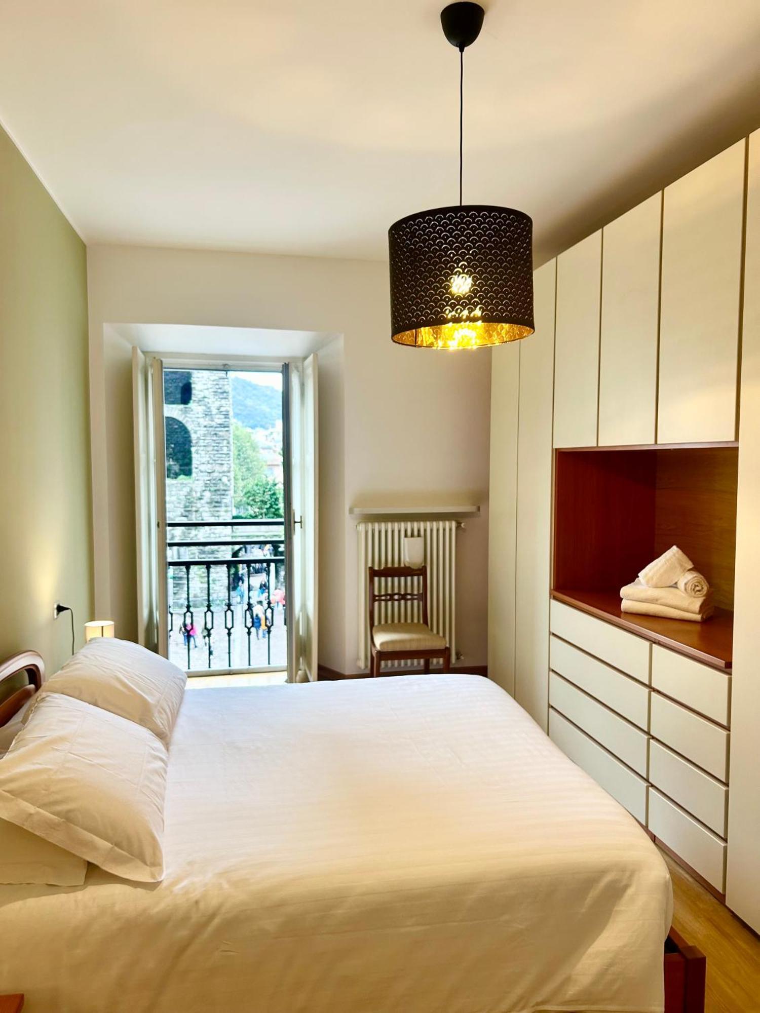 Porta Torre Como Apartment - By Relais Di Giada Buitenkant foto