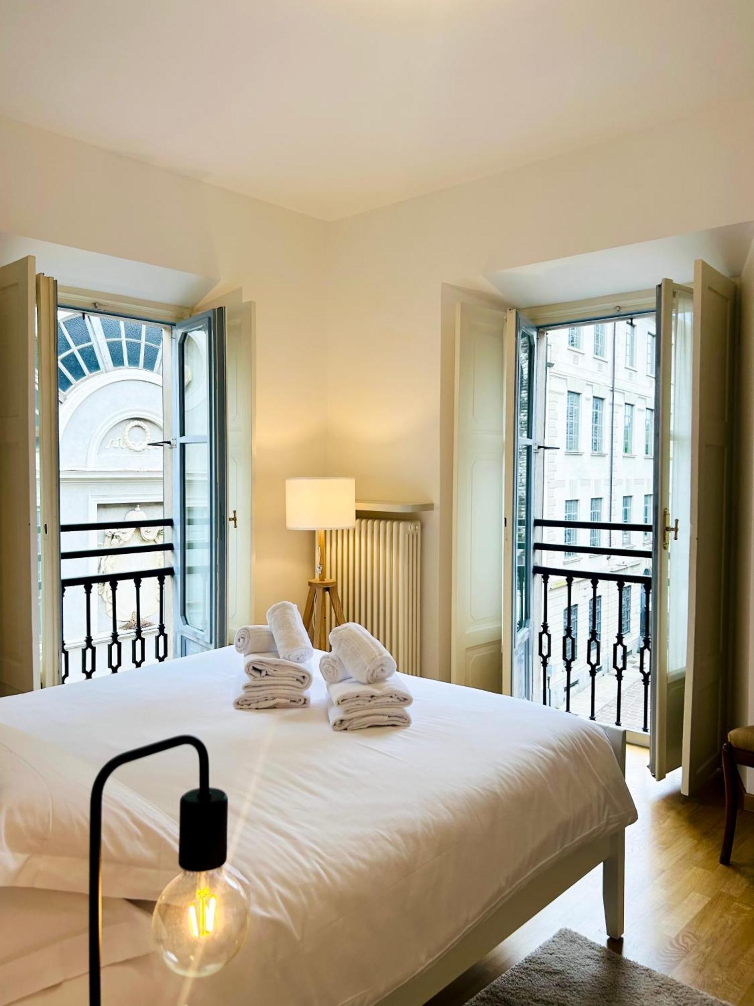 Porta Torre Como Apartment - By Relais Di Giada Buitenkant foto